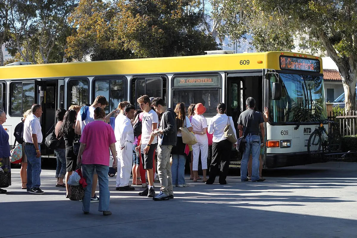 Passengers boarding a Santa Barbara MTD bus